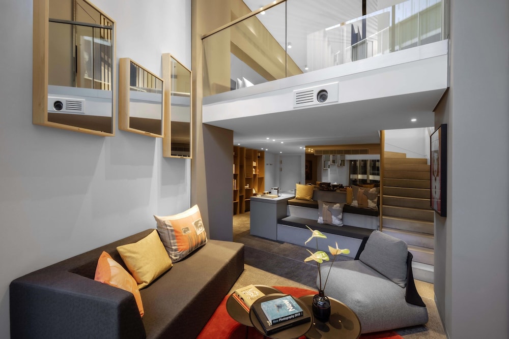 Suite, 1 Bedroom photo 3