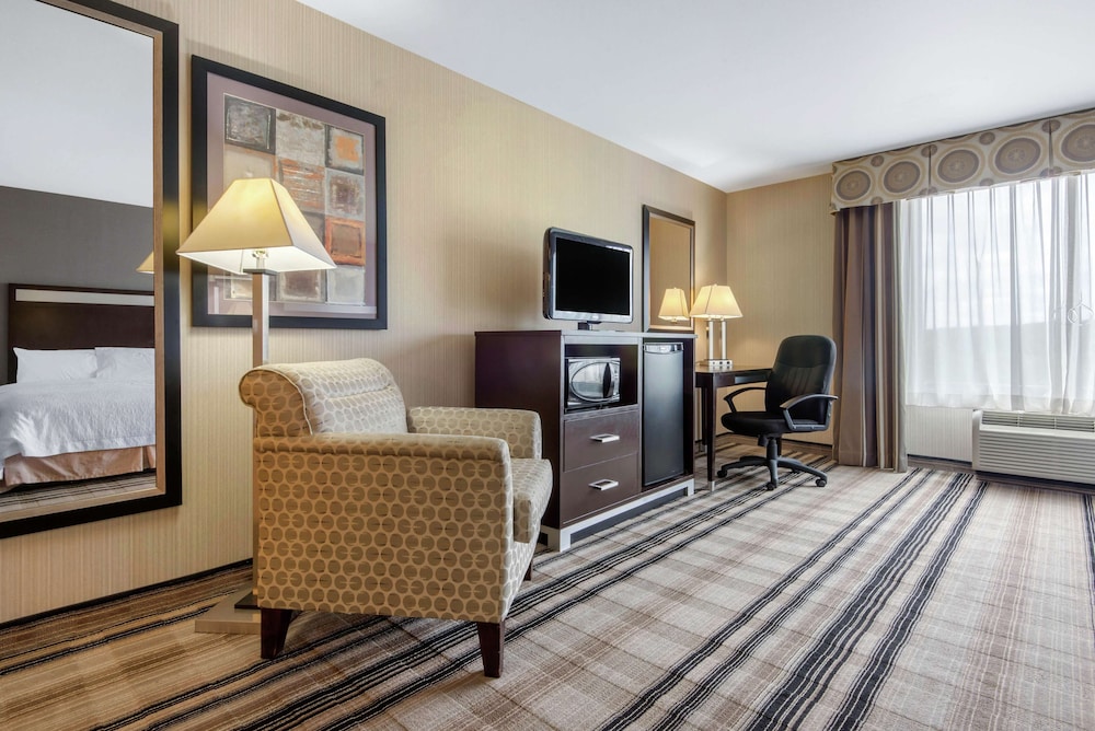 Room, 2 Queen Beds, Accessible, Non Smoking - Photo 3