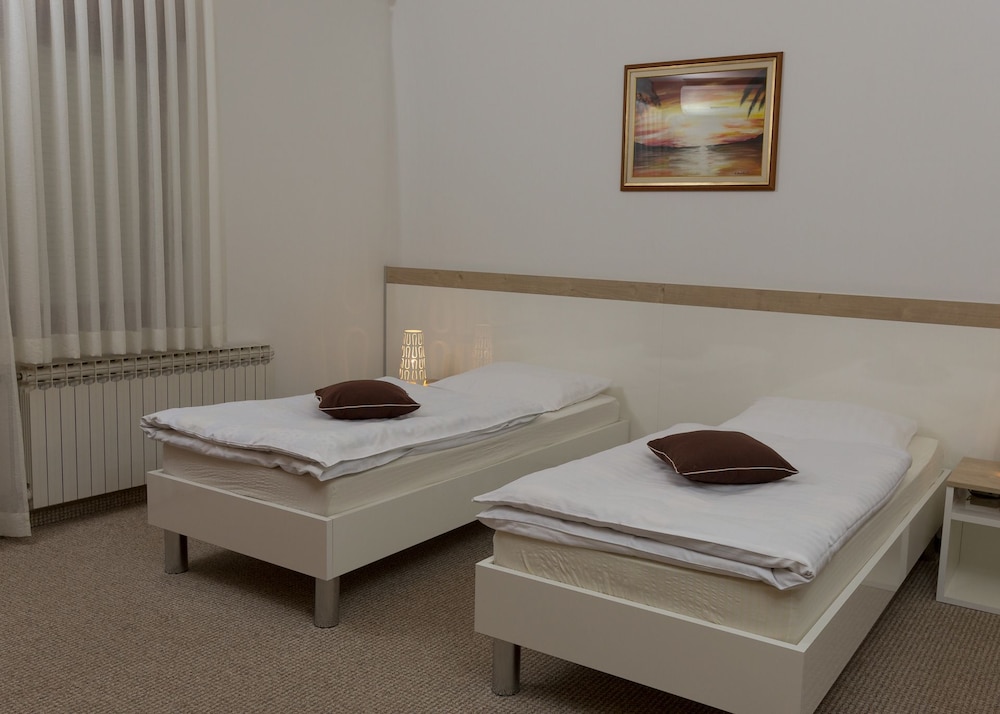 Twin Room photo 1