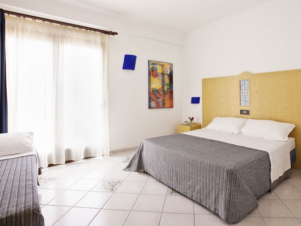 Standard Quadruple Room, 1 Bedroom photo 1