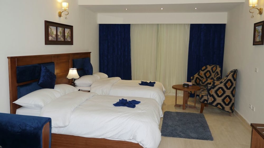 Deluxe Dreibettzimmer, Mehrere Betten, Nichtraucher