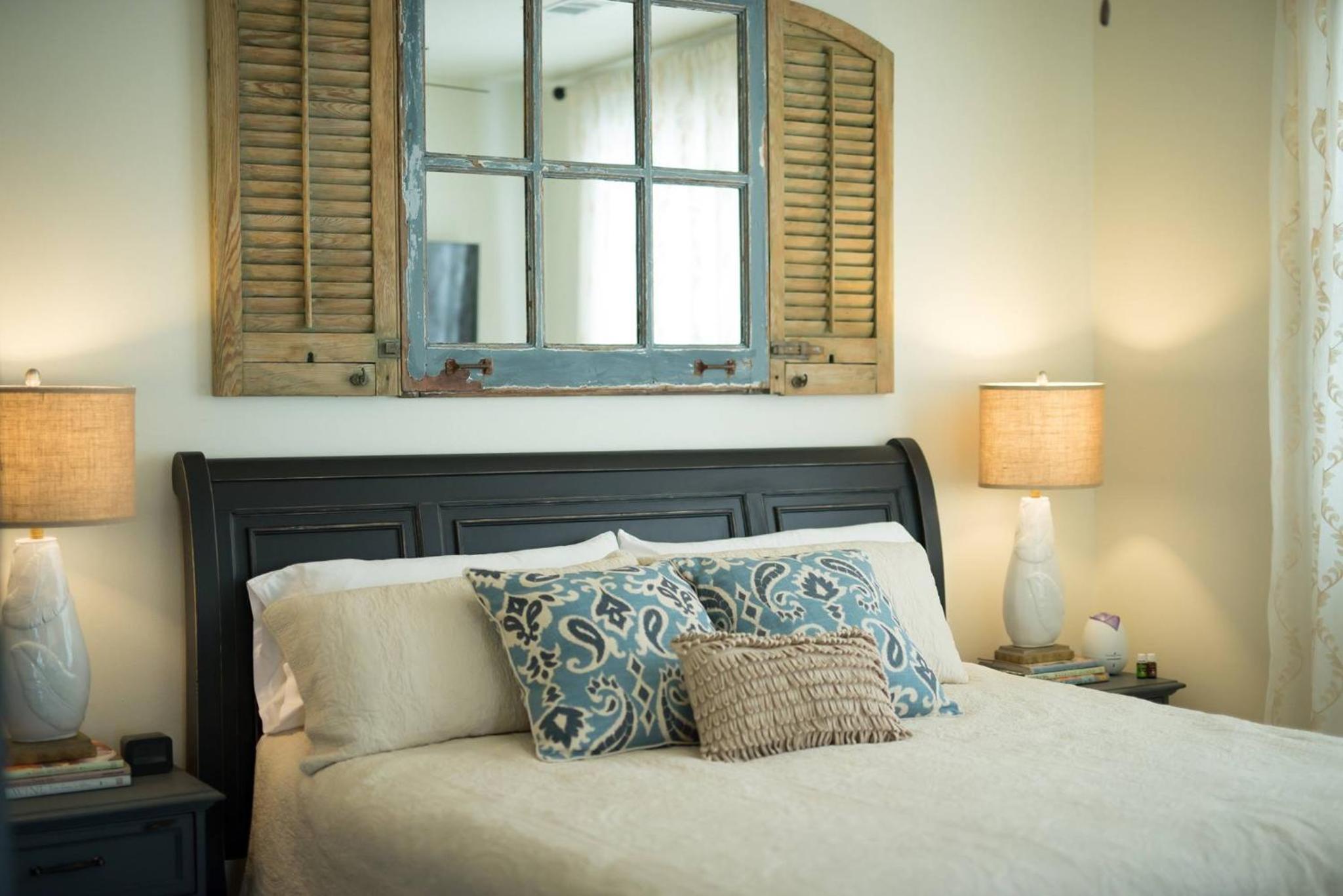 Deluxe King Suite photo 2