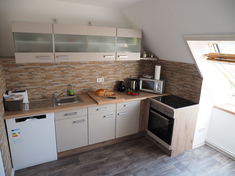 Basic Condo, 5 Bedrooms, Non Smoking, Garden View photo 1