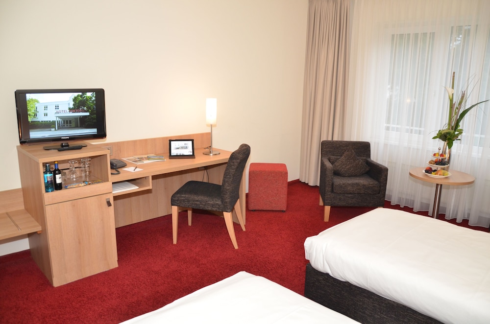 Superior Double or Twin Room, Garden View