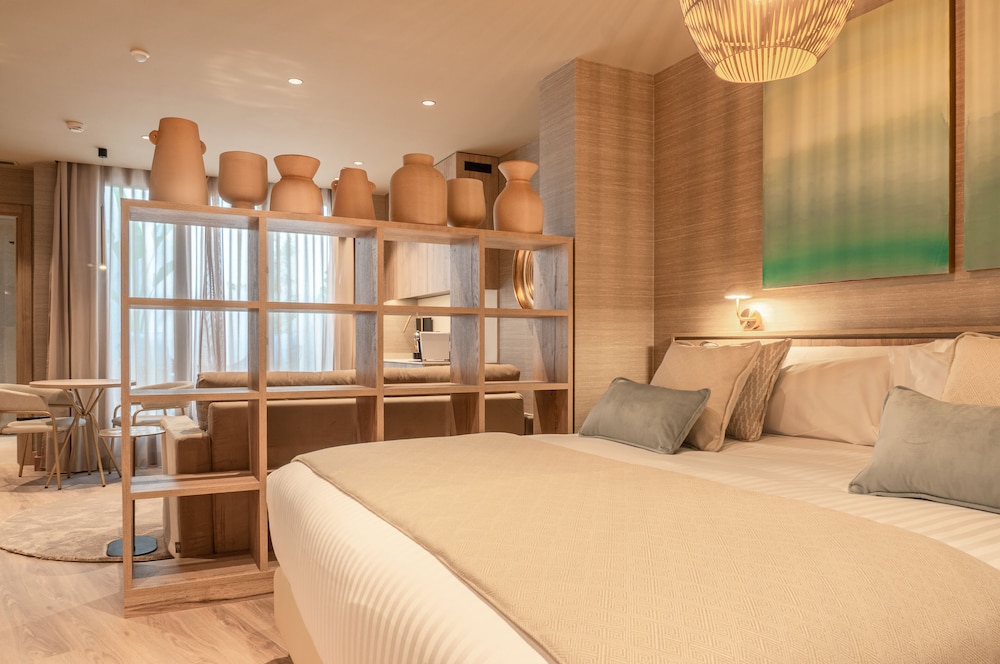 Deluxe Penthouse - Photo 1