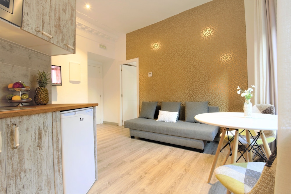 Apartment, 1 Bedroom photo 2