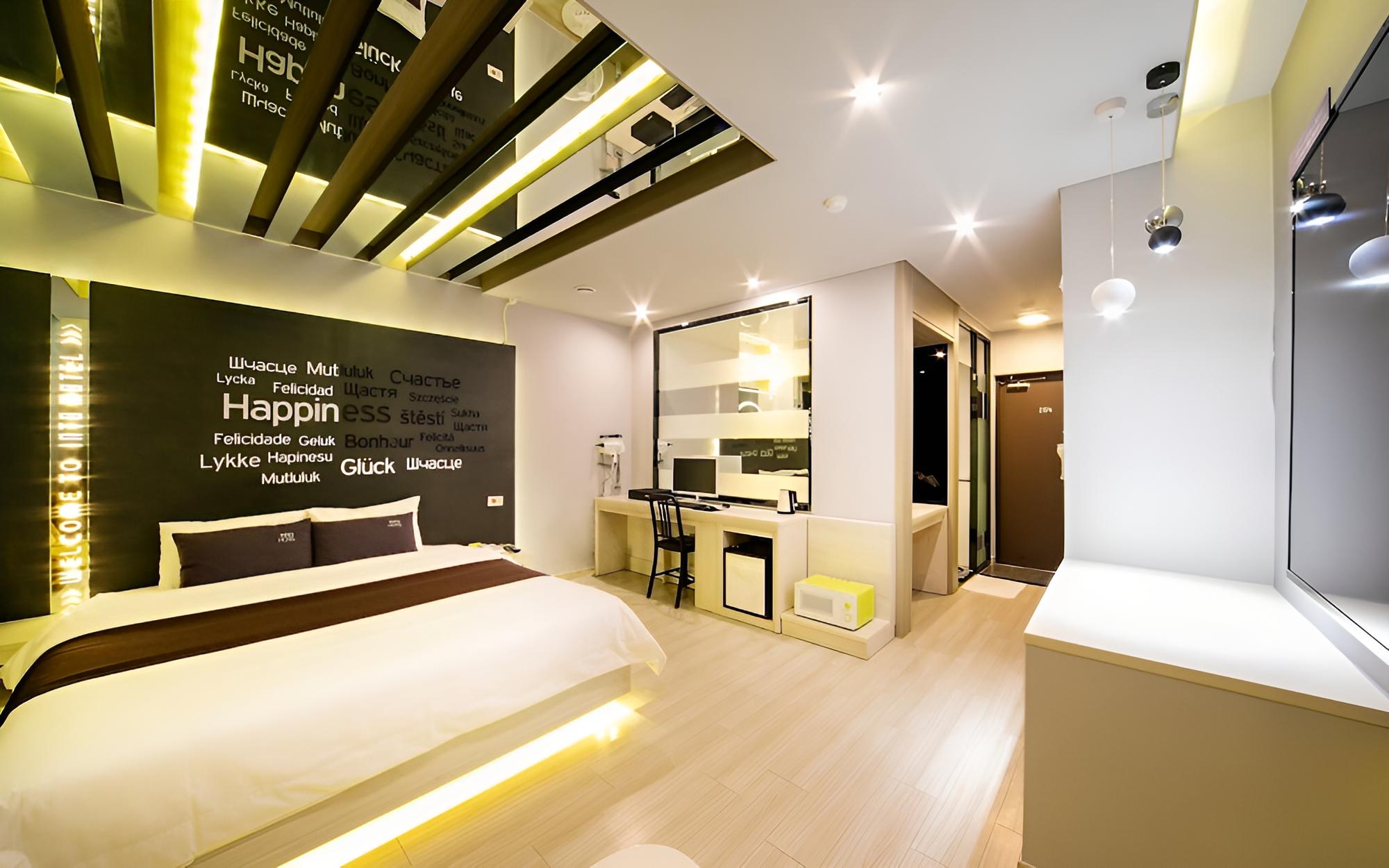 Room (VVIP (Netflix personal account Large ) - Photo 9
