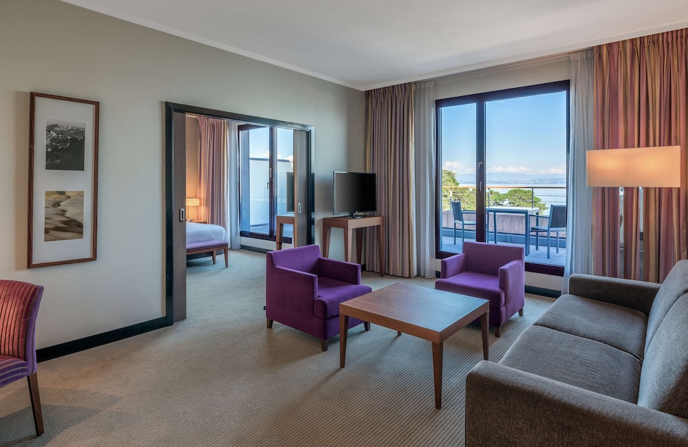 Executive Suite, 1 King Bed photo 1