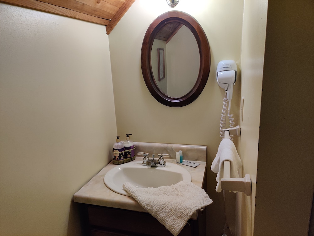 Standard Room, 1 Double Bed - Photo 28