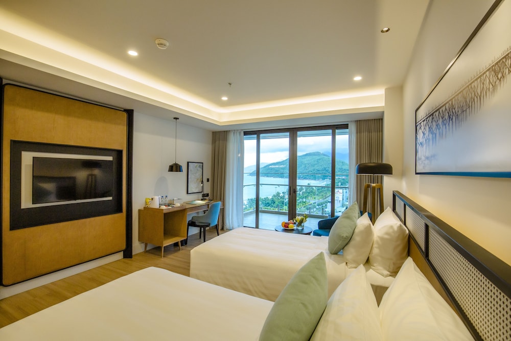 Deluxe Twin Room, Sea View - Photo 1