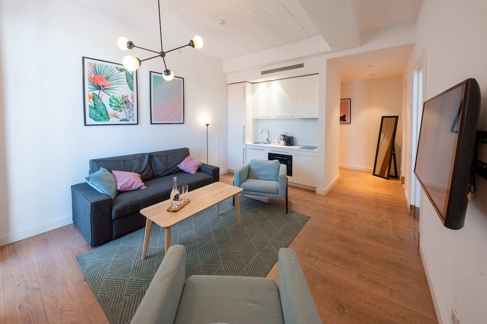 Apartment, Courtyard View
