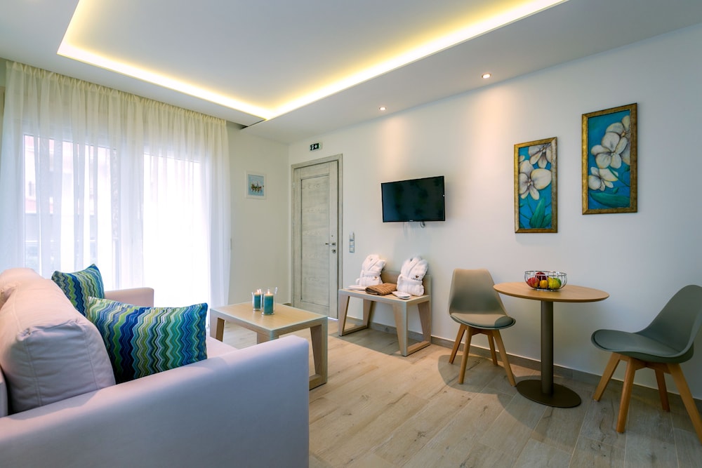 Deluxe Suite photo 3