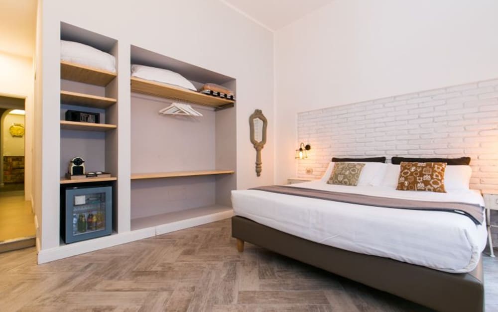 Luxury Triple Room, Annex Building (Via Rasella, 148) photo 3