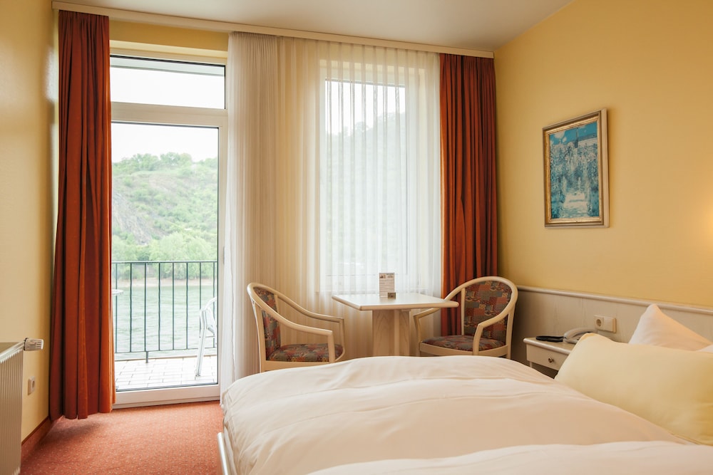 Superior Double Room, Balcony, River View photo 3