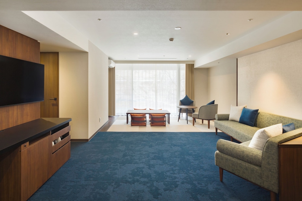 River Front Terrace Suite Room (Non-Smoking)/64sqm