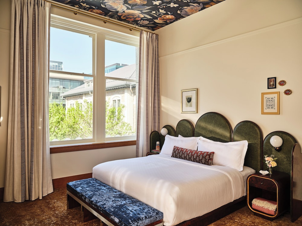 Classic Room (Deluxe)