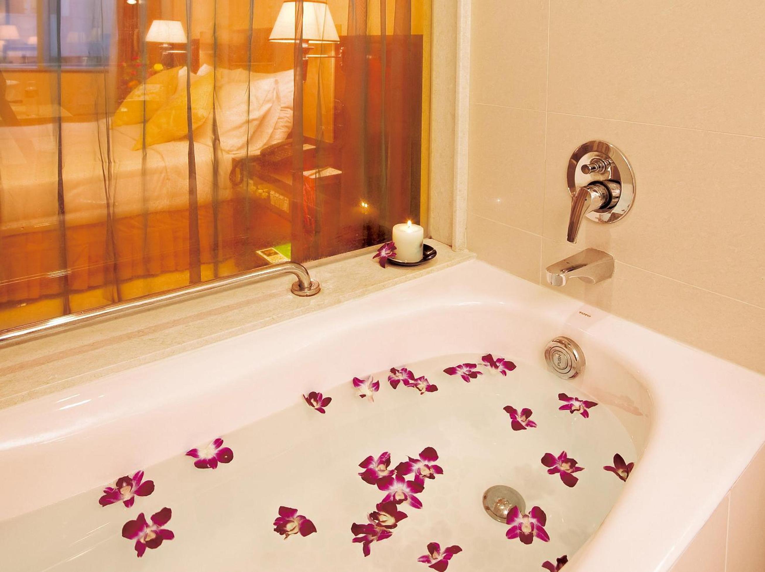 Deluxe Double or Twin Room - Photo 5