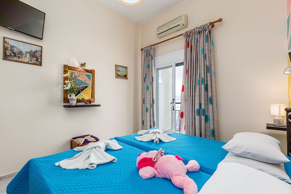 Twin Room, Sea View photo 3