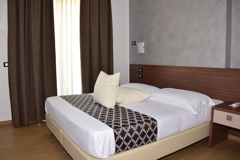 Double or Twin Room photo 2