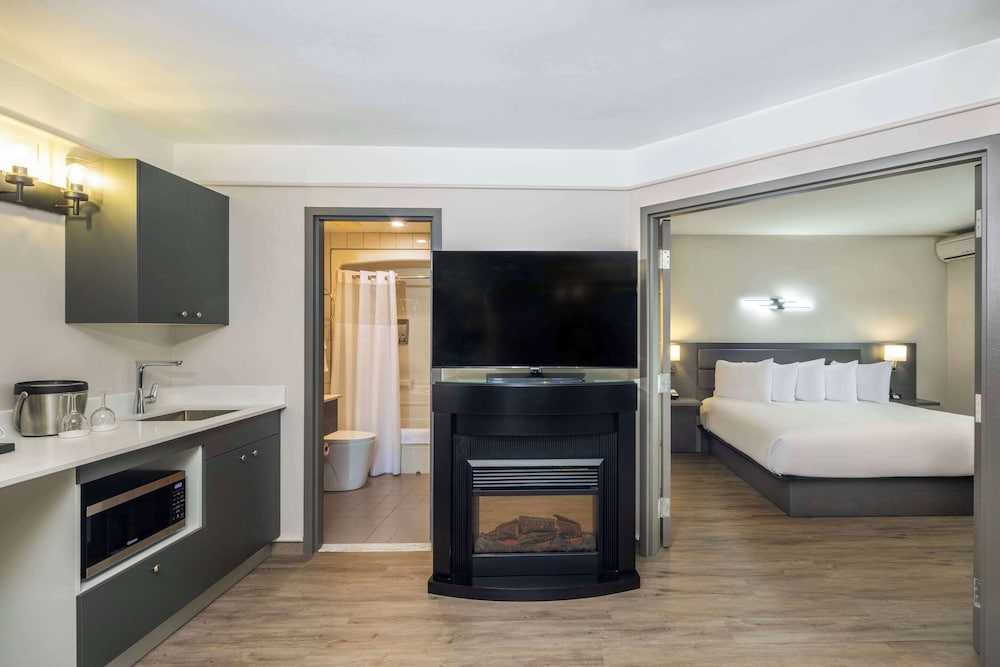 Superior Suite (family, king)