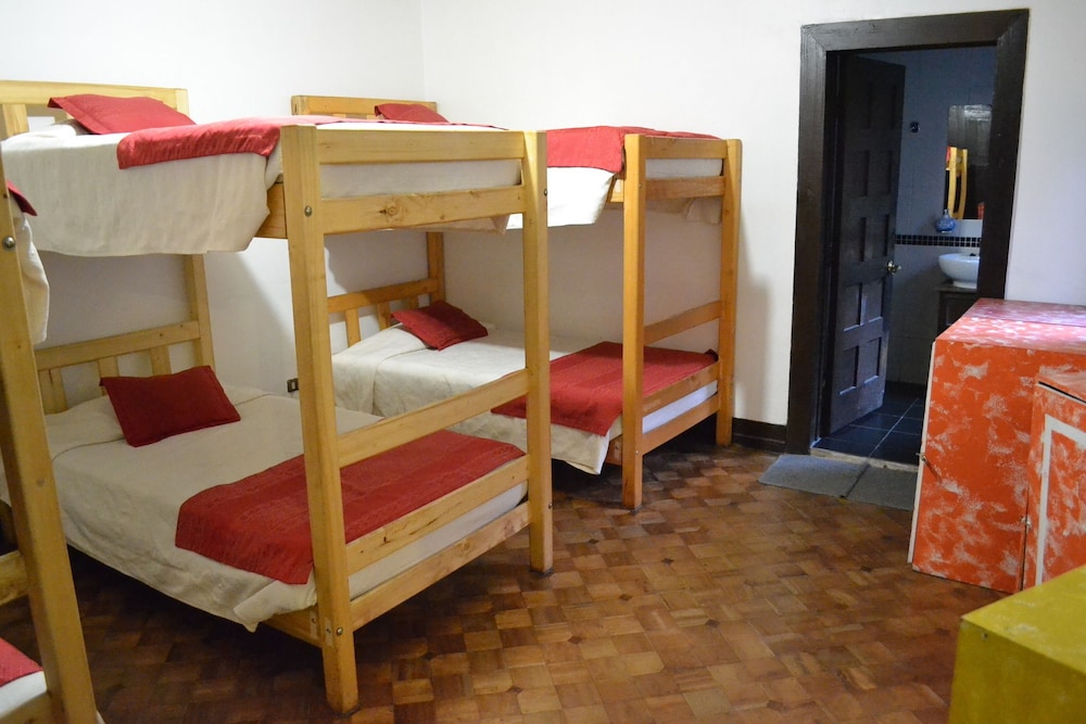 Shared Dormitory, Mixed Dorm, Private Bathroom (6 Beds) photo 2