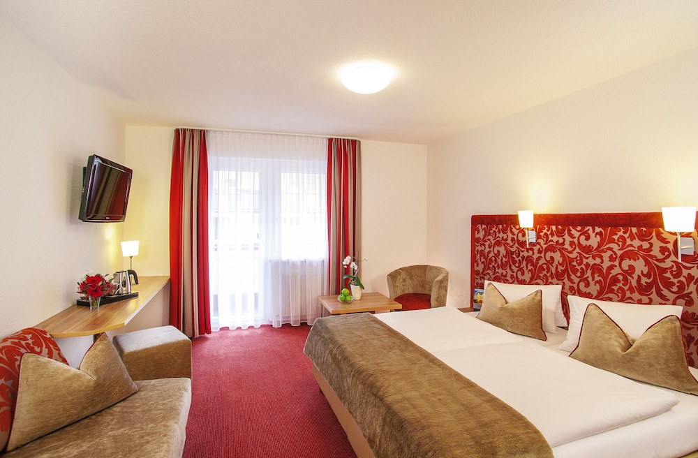Comfort Triple Room