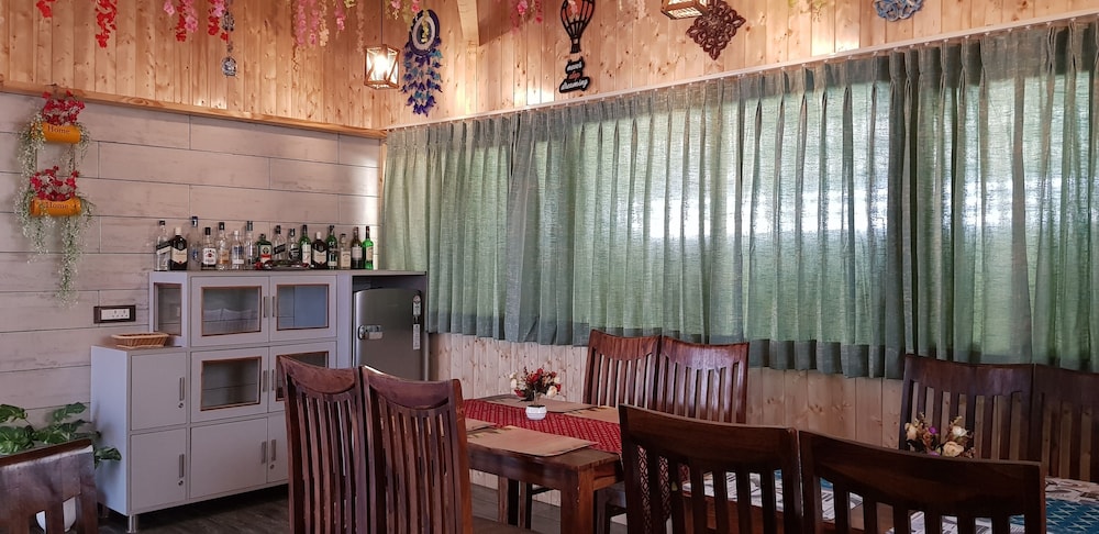 Maple Club Room - Photo 7
