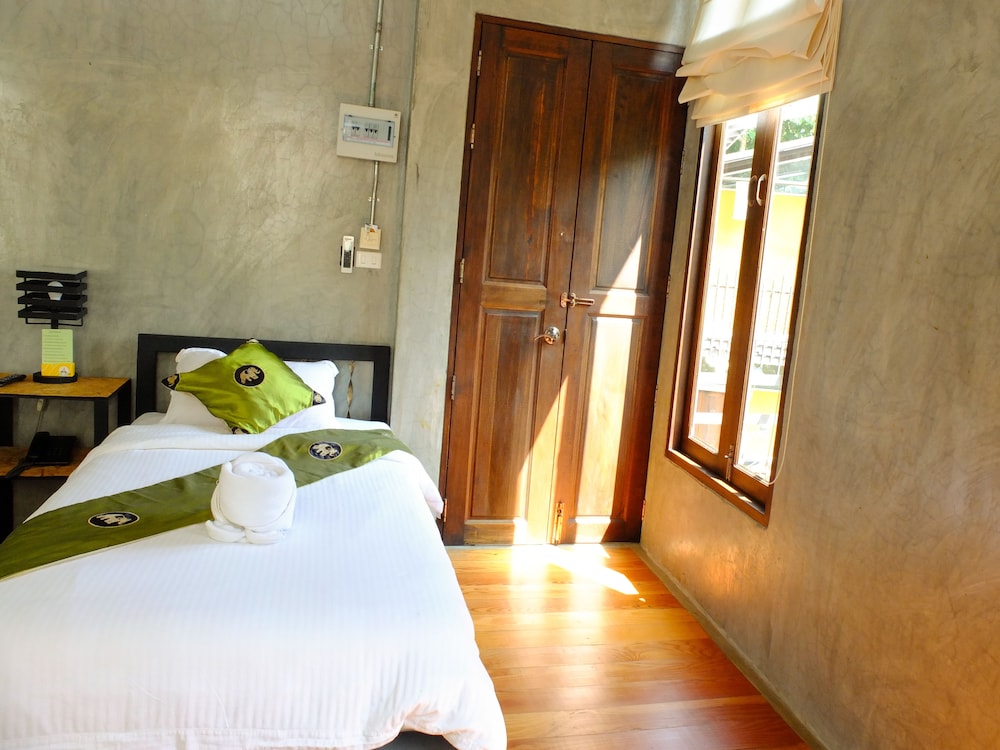 Deluxe Room, Non Smoking, Park View photo 2
