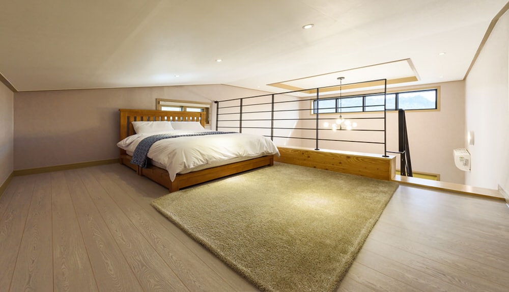 Duplex (#302) photo 3