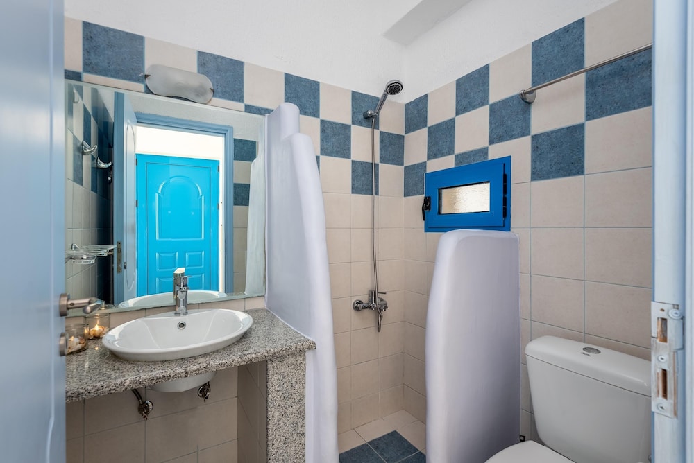 Agnanti Beach Apartments - Aura photo 3