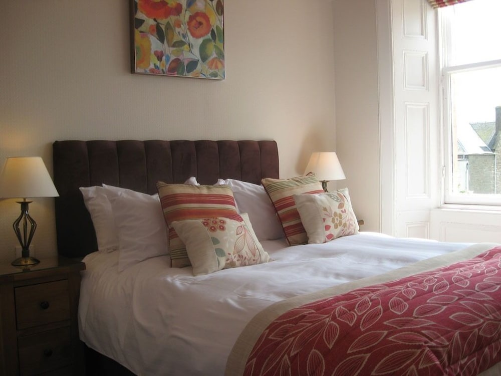 Double Room, Ensuite - Photo 2