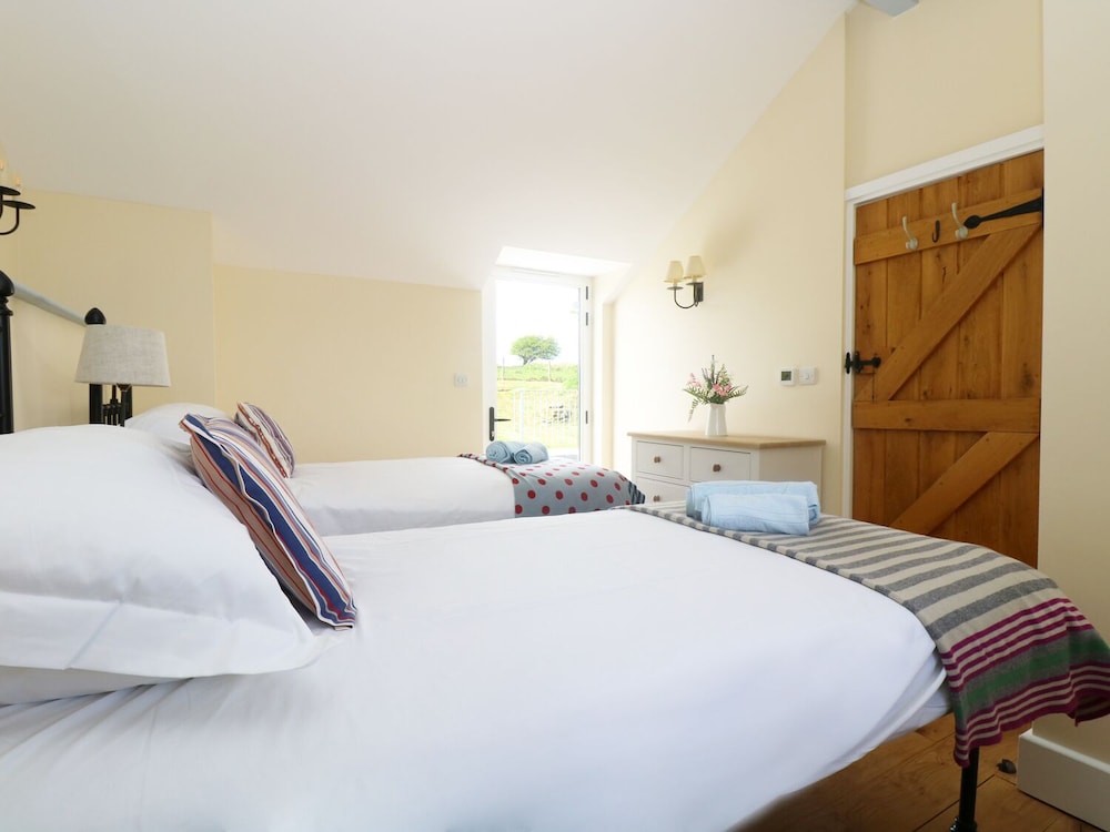 Cottage photo 2
