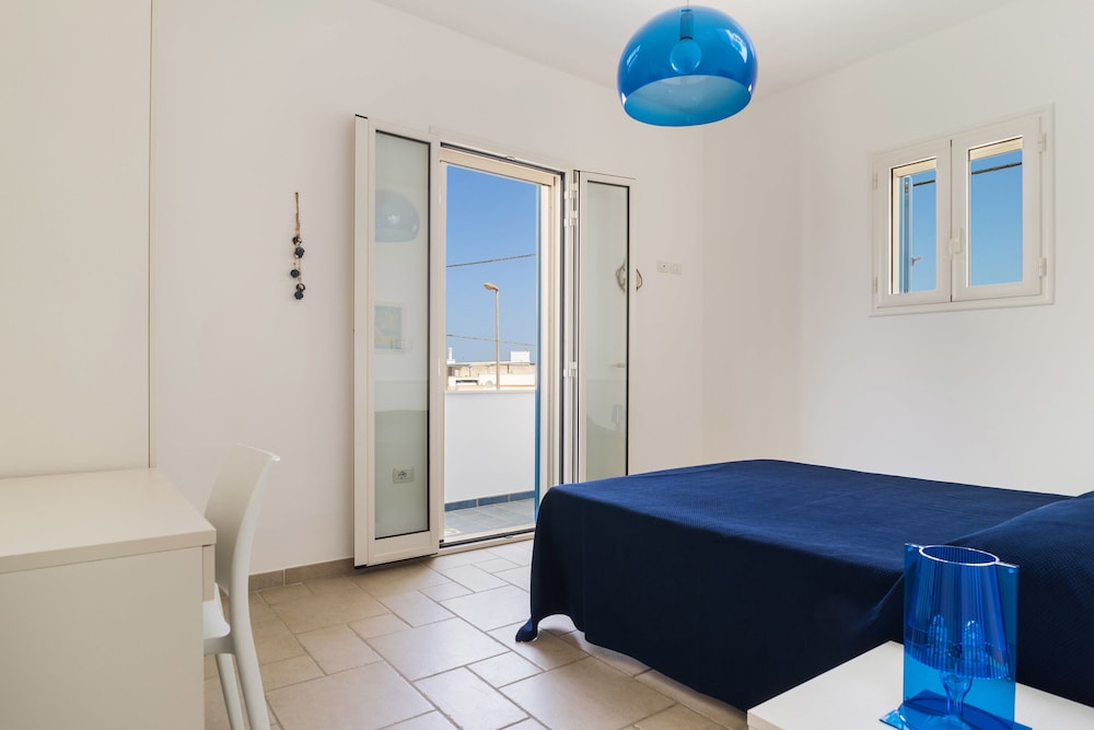 House, 2 Bedrooms