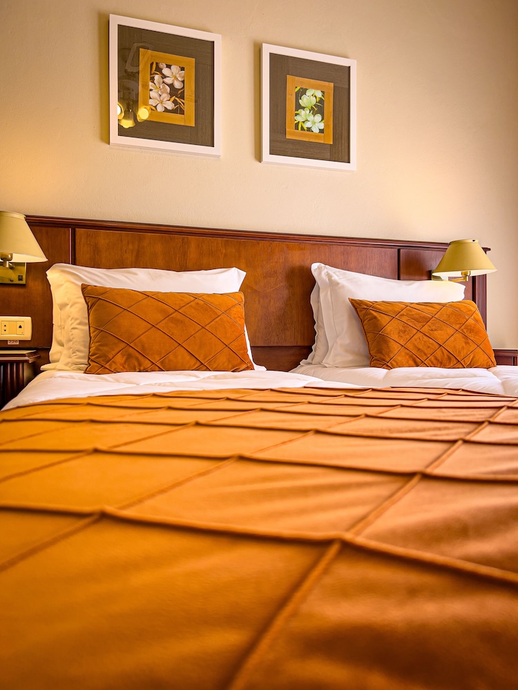 Available room
