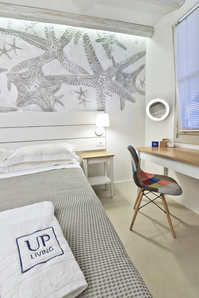 Economy Double Room photo 3