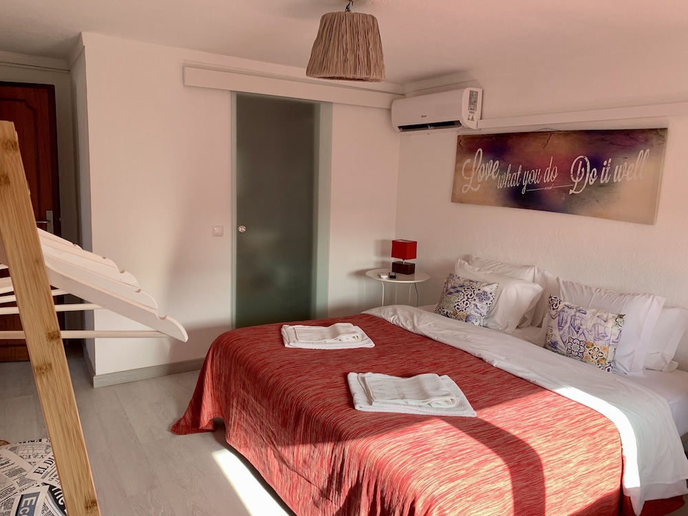 Superior Suite, Private Bathroom (Estoril room) photo 1