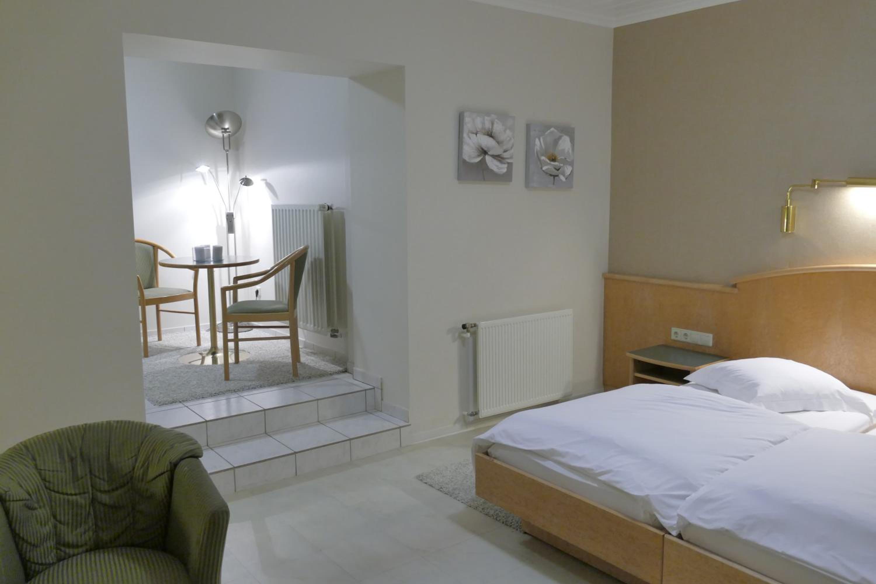 Standard Twin Room photo 2
