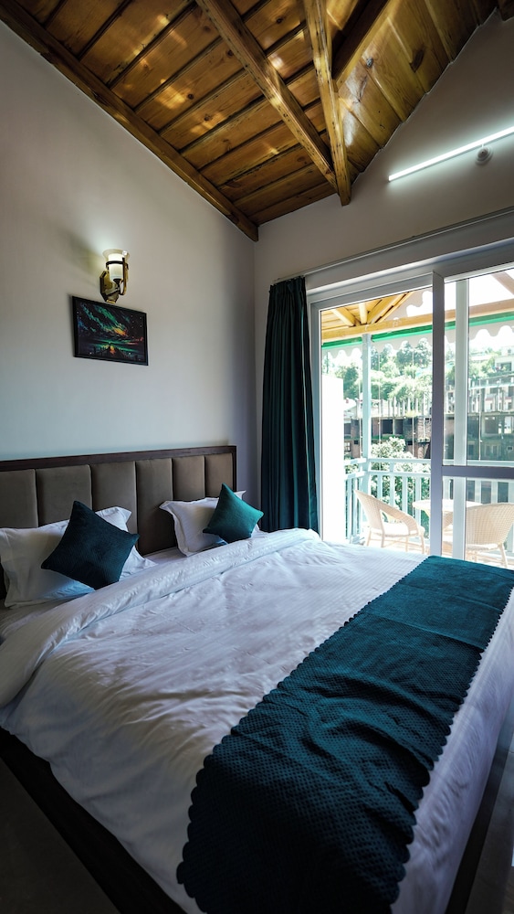 Deluxe Single Room, Mountain View photo 3