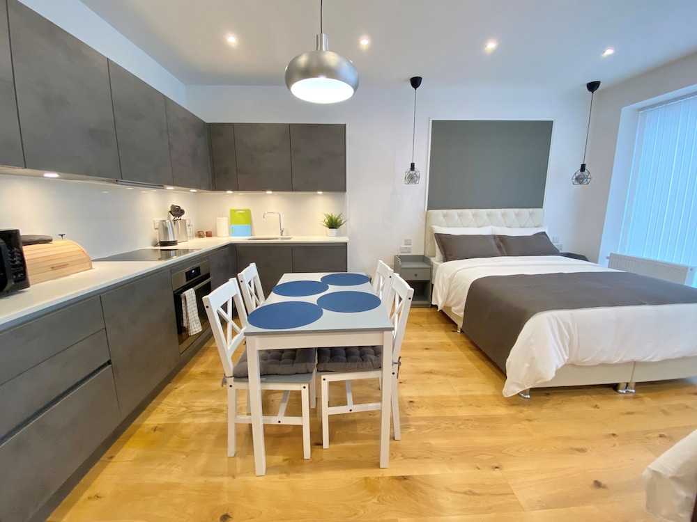 Basic Quadruple Room photo 3
