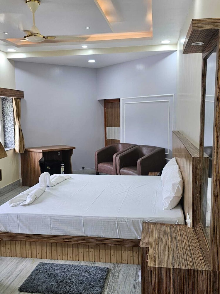 Deluxe Double Room photo 2