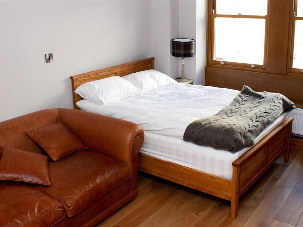Superior Suite, Ensuite photo 2