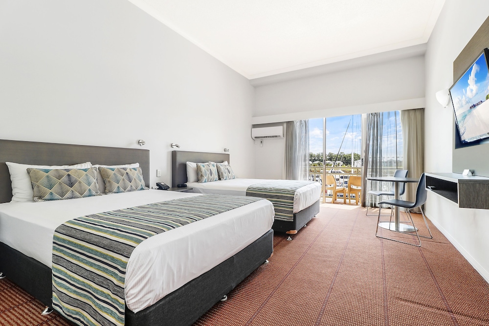 Marina Harbour View 2 Beds With Balcony photo 3