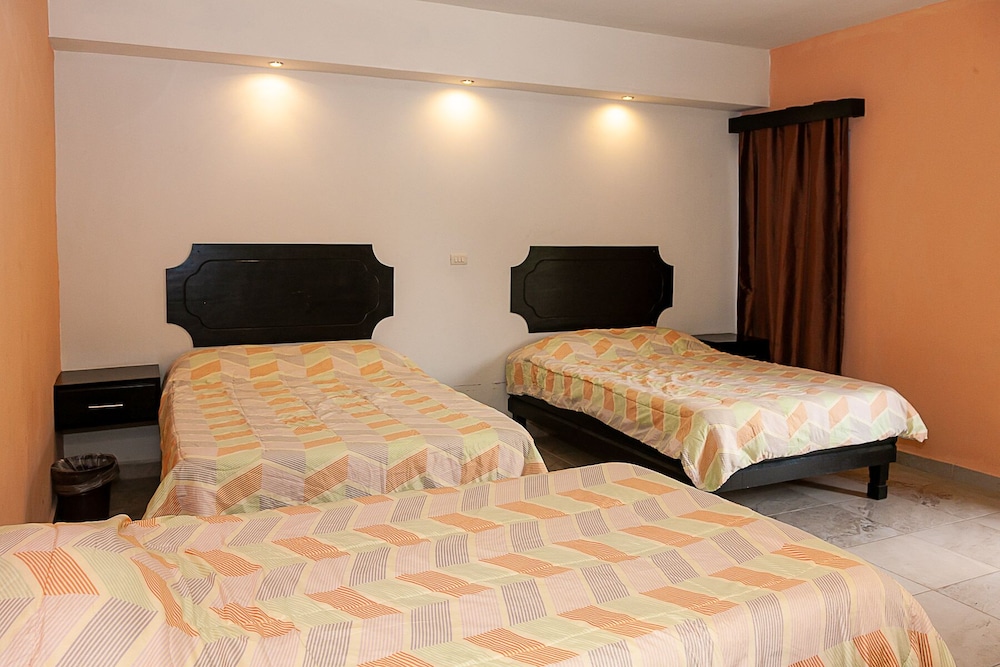 Traditional Double Room, 2 Double Beds photo 3