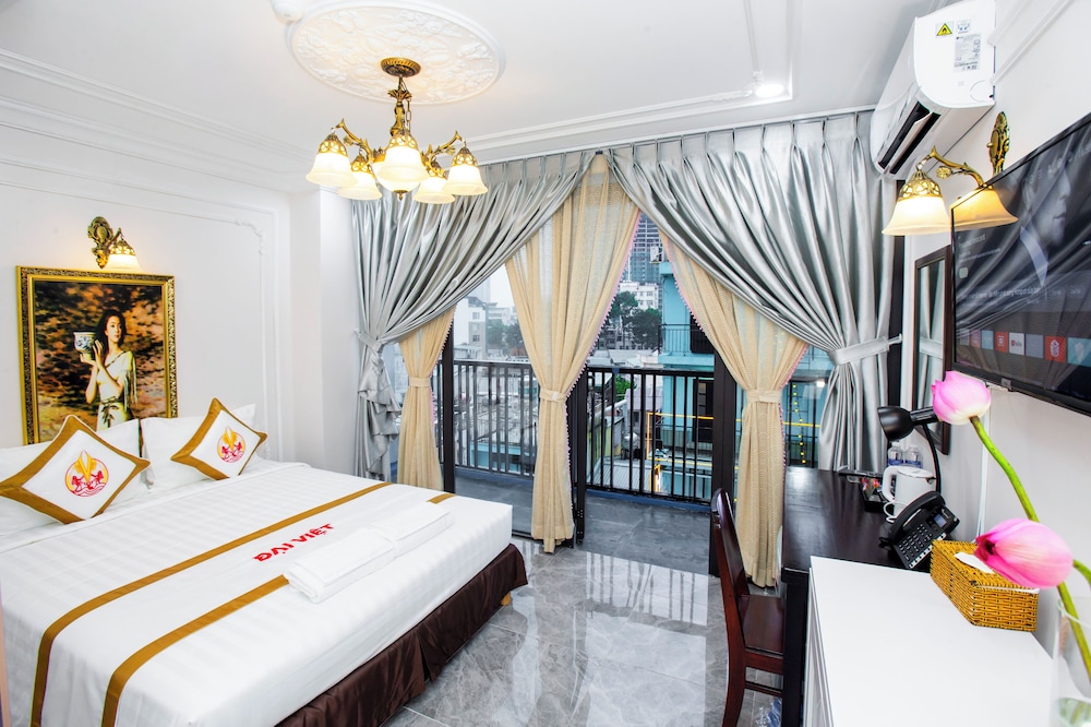 Luxury Room, 1 Queen Bed