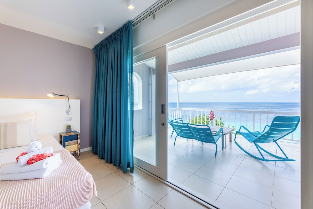 Deluxe Room, Ocean View photo 2