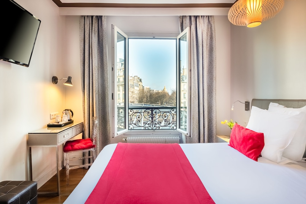 Superior Double or Twin Room photo 1