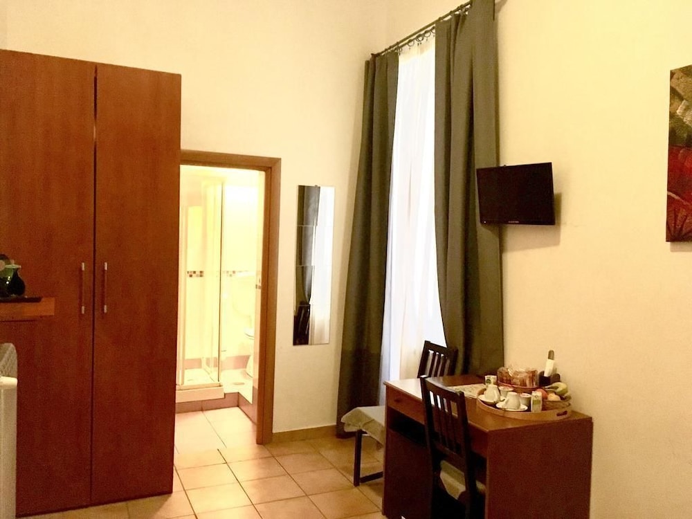 Basic Double Room