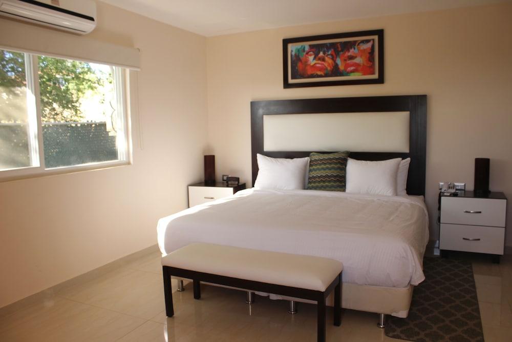 Deluxe Suite photo 1