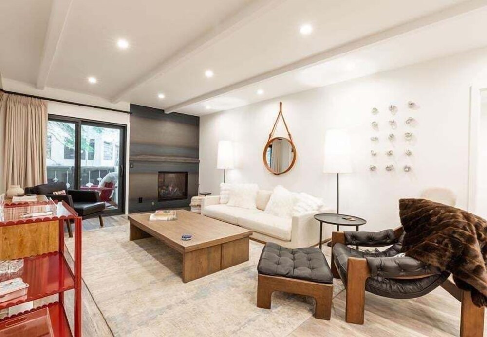 Condo, 2 Bedrooms