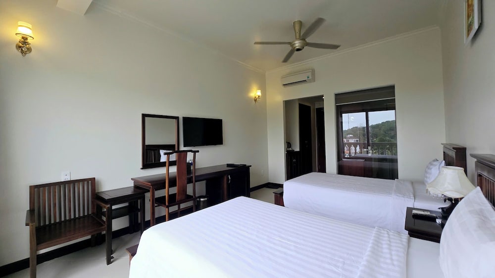 Premium Double or Twin Room photo 2
